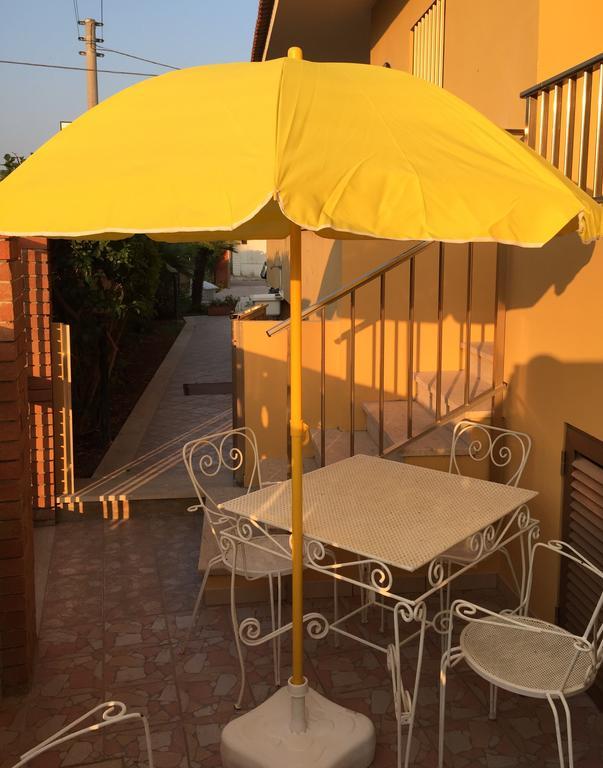 B&B Fiori Gialli Caucana Санта-Кроче- Камерина Номер фото