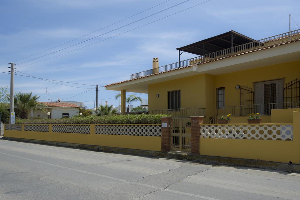 B&B Fiori Gialli Caucana Санта-Кроче- Камерина Экстерьер фото